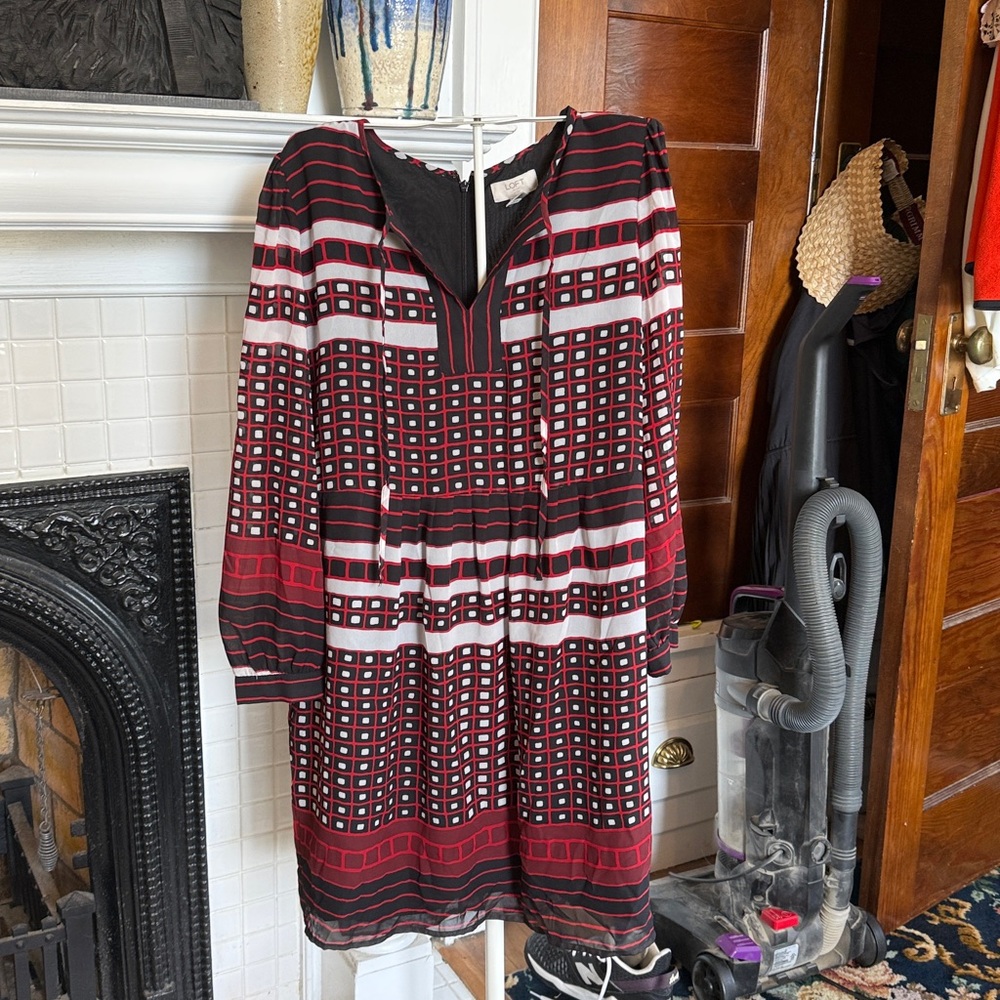 LOFT Burgundy and White Patterned Long Sleeve Dress- worn about 6 times - Picture 2 of 5